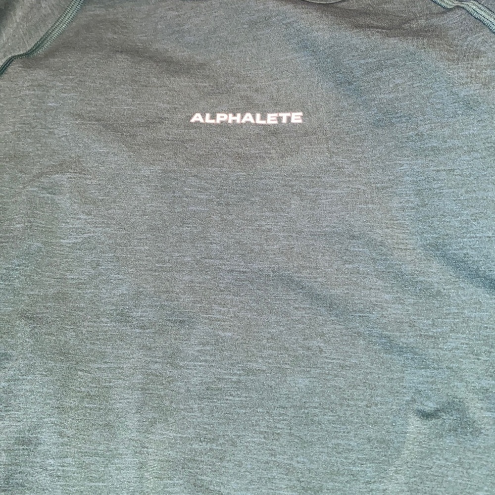 Alphalete amplify long sleeve in Ivy